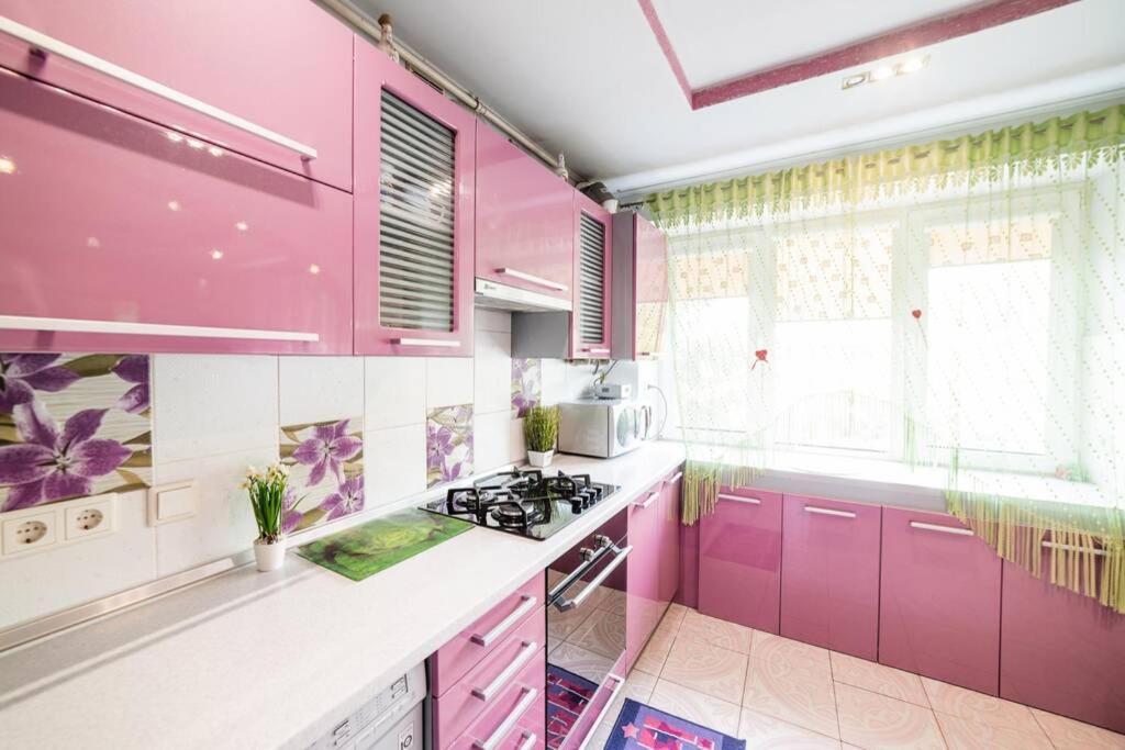 Дизайнерська Квартира У Центрі Міста Oujhorod Extérieur photo